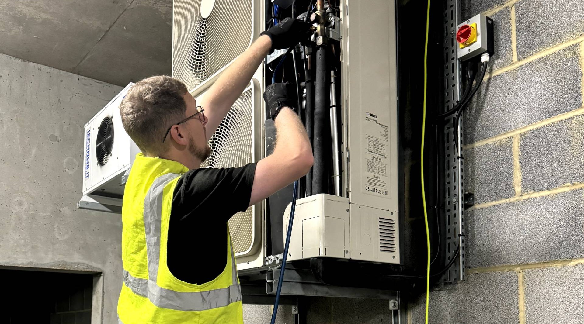 Commercial HVAC System Maintenance - HVAC Engineer